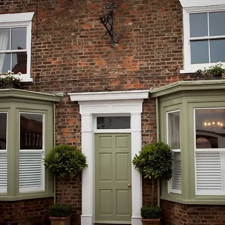 No93 Oower Hoose Guest house York